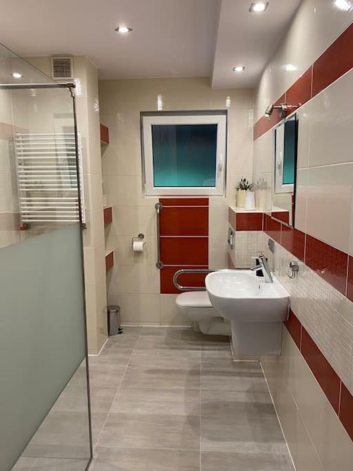 Goczałkowice-Zdrój 4 Bedroom Family House With Access To A Hot Tub מראה חיצוני תמונה
